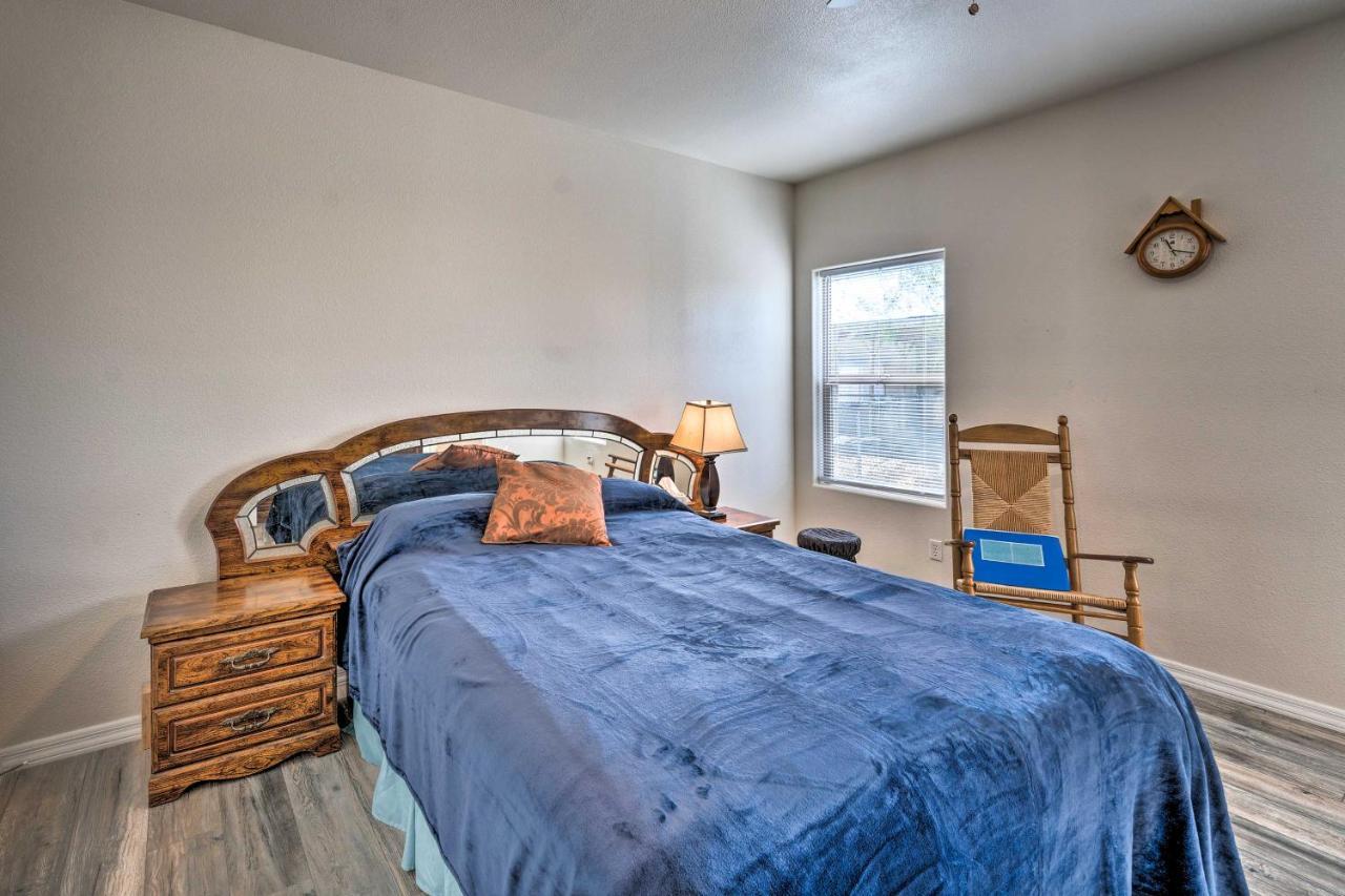 Pet-Friendly Retreat - 1 Block To Colorado River! Bullhead City Ngoại thất bức ảnh