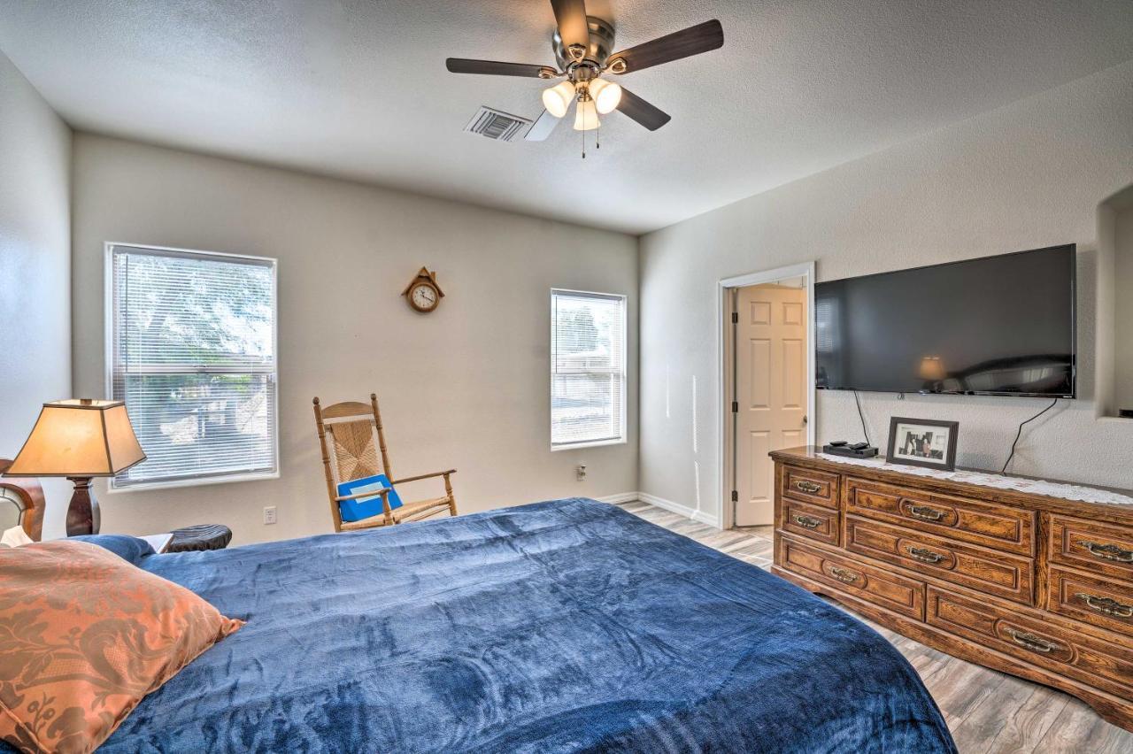Pet-Friendly Retreat - 1 Block To Colorado River! Bullhead City Ngoại thất bức ảnh